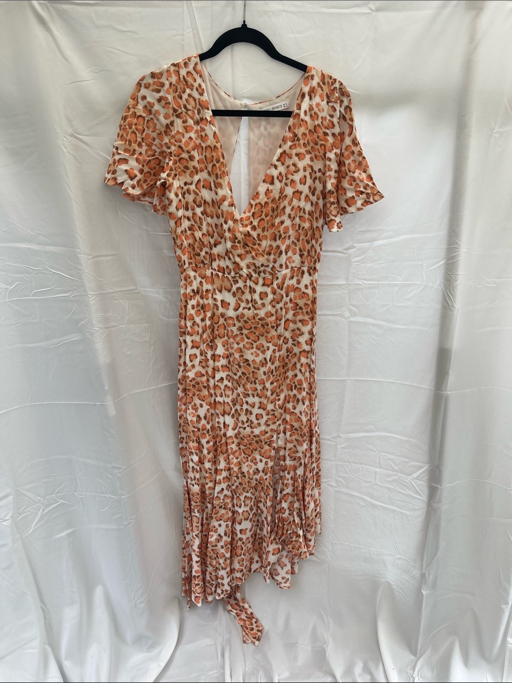 Flutter-Sleeve High-Low Dress in Orange Leopard Print
